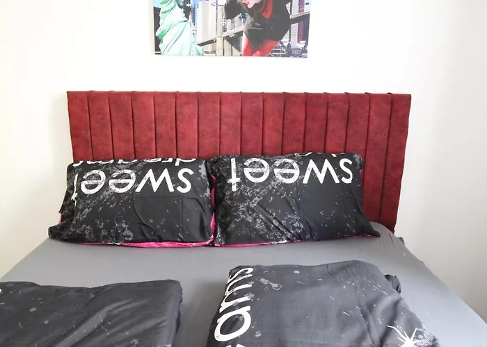 Cozy In Floridsdorf Area Pr3 *